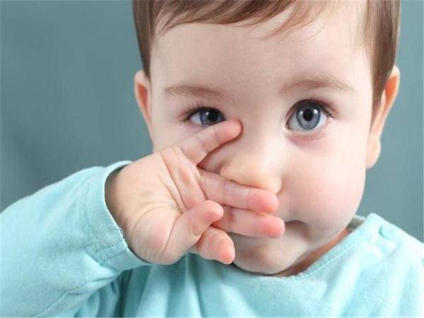 Cách chữa sổ mũi cho bé bằng dân gian hiệu quả - 1