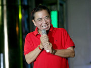 Giải trí - Nghệ sĩ hài Hồng Tơ được thả sau 1 tháng tạm giam, tuyên bố bị "đâm lén"