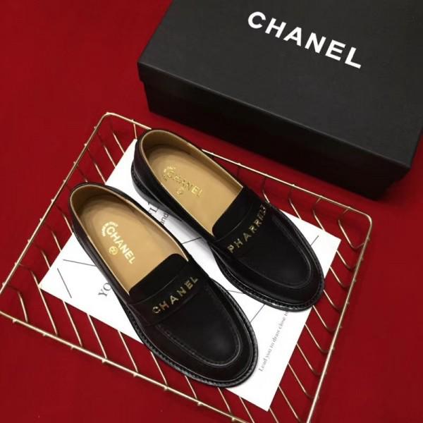 Mặc đồ cũ hoài cũng chán, Hương Giang vừa tậu luôn chiếc túi xách nửa tỷ đồng - 4