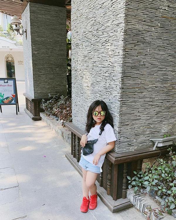 Nói chẳng ngoa, các cô chú cũng phải xách dép chạy theo phong cách của 5 nhóc tì này - 20