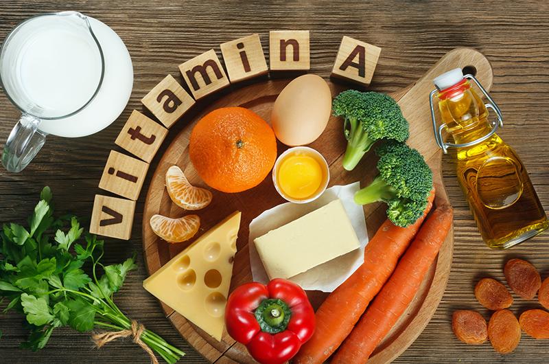 Vitamin A là một chất cần thiết cho sự phát triển bình thường của các tế bào biểu mô của các cơ quan chính của cơ thể, và có thể ngăn chặn sự biến đổi của các tế bào tiền ung thư thành tế bào ung thư.
