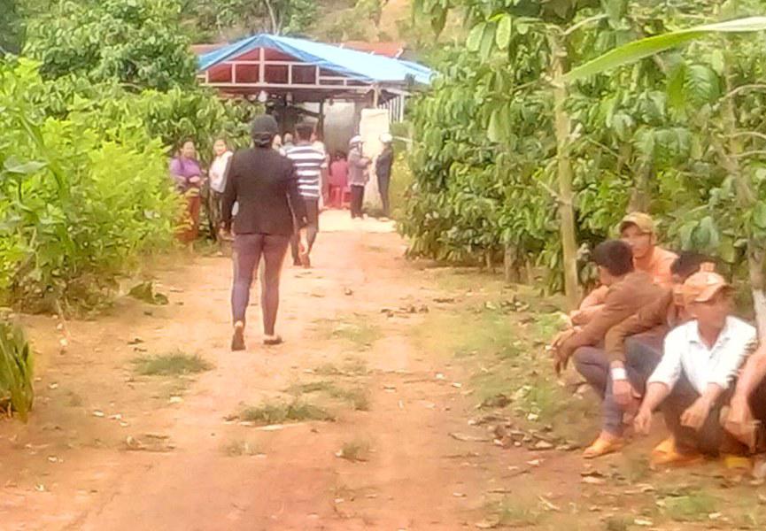 vu tham sat ba ba chau, chon xac: nghi pham khong hoi han, so hai truoc toi ac cua minh - 4