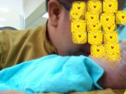 Làm mẹ - Để người thân ôm hôn con trai mới sinh, bố mẹ trẻ đau lòng phát hiện mất con