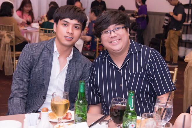 Thanh Bạch, Hồ Quang Hiếu đến mừng đám cưới ca sĩ, nhạc sĩ A Tuân - 4