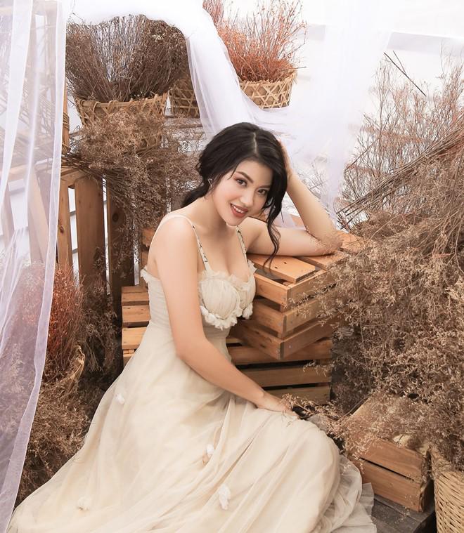 Ly Na Trang bị khủng bố tin nhắn, chửi bới, thoá mạ sau vai diễn trong amp;#34;Dập tắt lửa lòngamp;#34; - 1