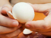 Bếp Eva - Luộc trứng rất kỵ hành động này, nhiều người không biết bảo sao ăn vào hại sức khỏe