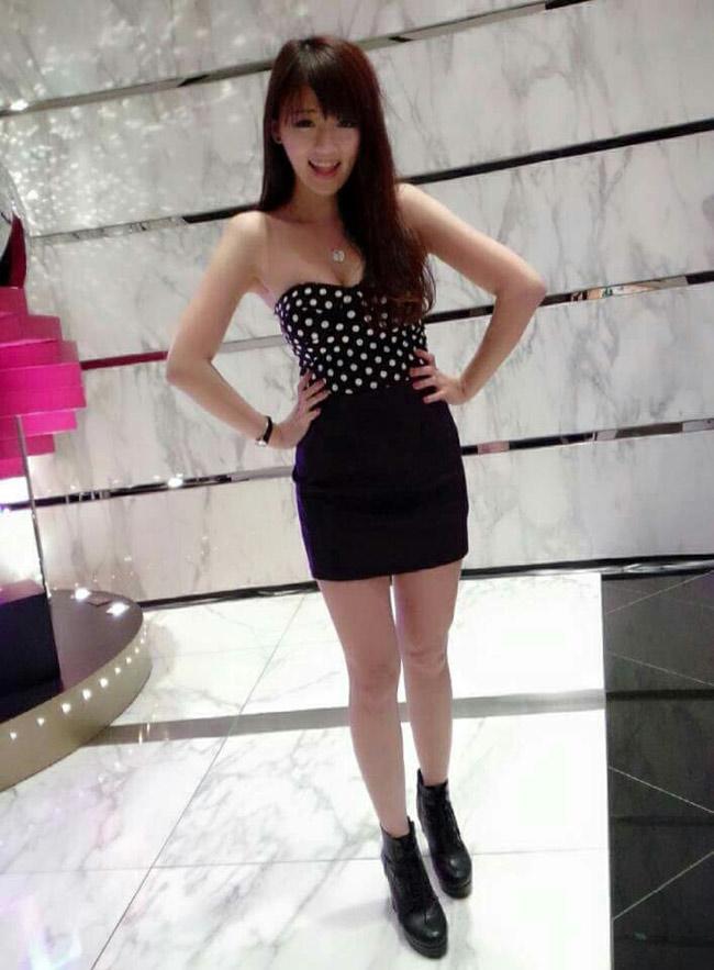 den truong don con, ong bo ngan nguoi khi thay co giao, len lut chup voi tam anh - 9