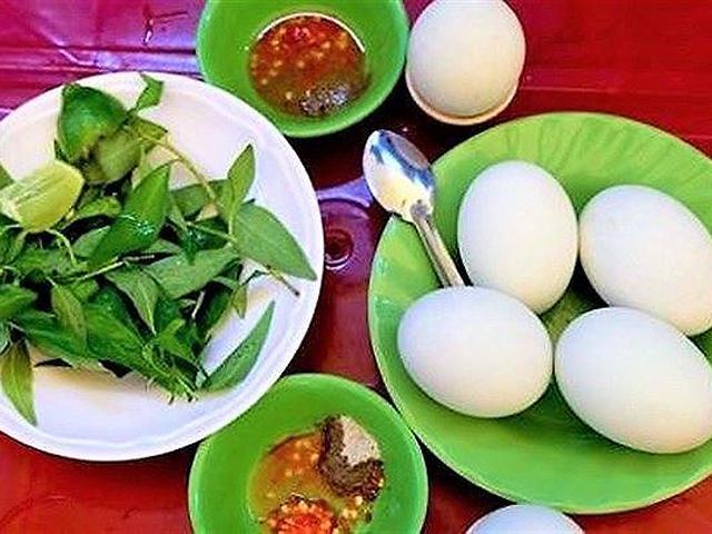 Những người mắc bệnh này đại kỵ với trứng vịt lộn vì cực độc