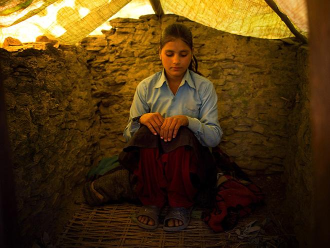 ky quac tuc le duoi phu nu ra khoi nha khi “den thang” o nepal - 8