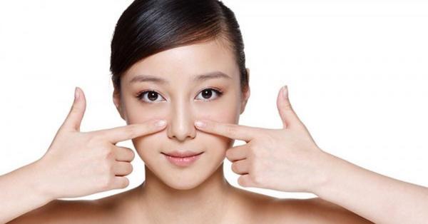 "tu xu" mun cung dau voi may hut mun cam tay, co gai nhan cai ket... dang long! - 1