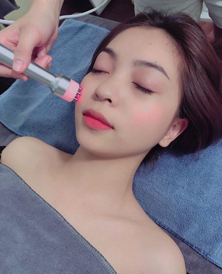 Bạn gái Quang Hải trở về phong cách sexy, mê diện nhất là đồ hở vai gợi cảm - 14