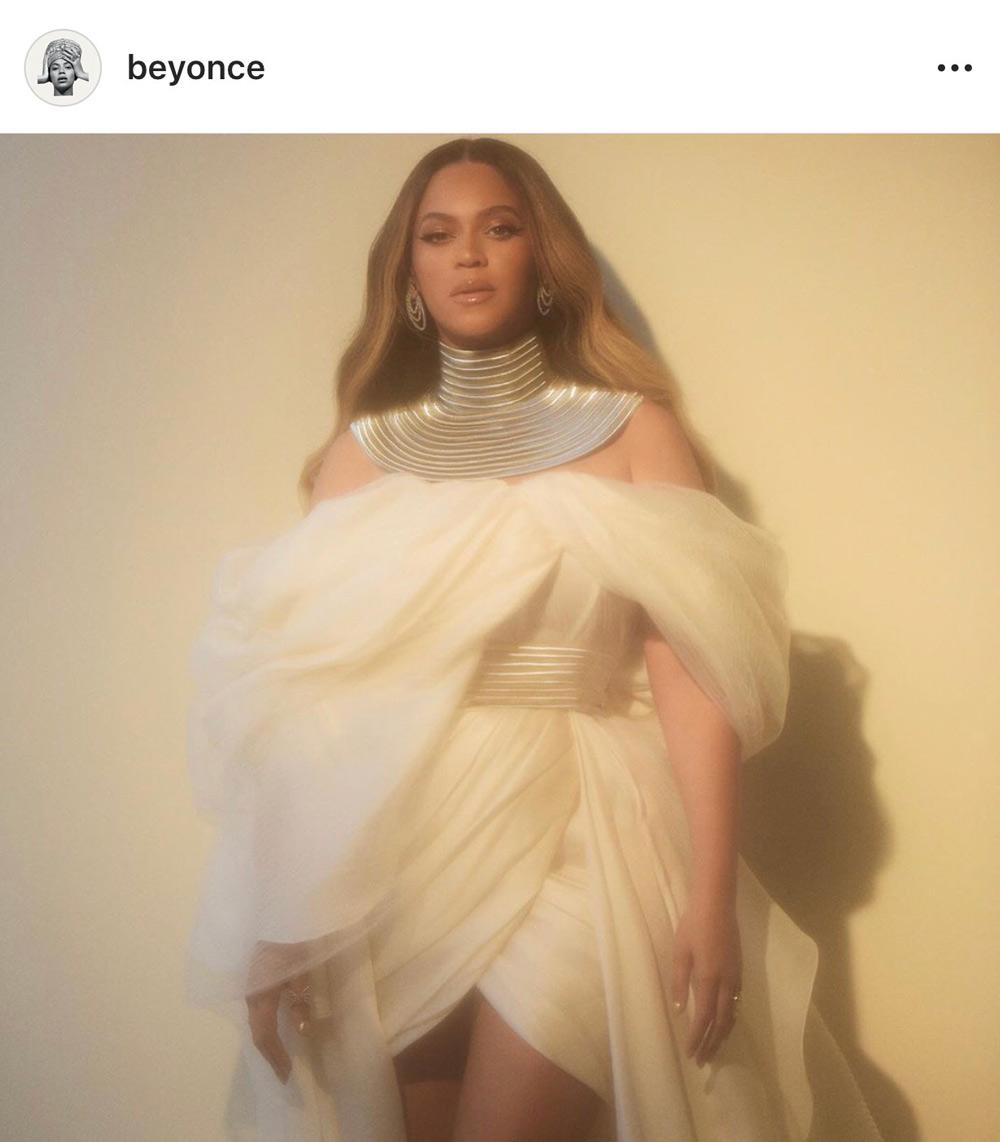 Thật bất ngờ, Nữ hoàng giải trí thế giới Beyoncé diện trang phục của NTK Việt Nam - 4