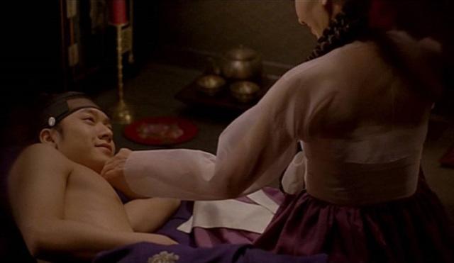 Lẳng lơ từ phim tới đời: Nữ diễn viên 59 tuổi bỏ chồng theo nhân tình kém 17 tuổi - 7