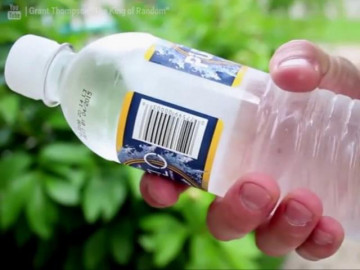 Tiết lộ thủ thuật biến nước lỏng thành băng đá chỉ trong tích tắc