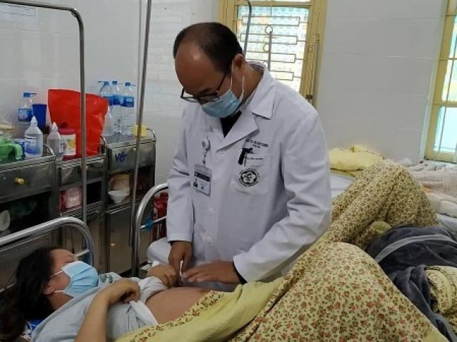 Dịch bệnh mùa nắng nóng: Bệnh sởi diễn biến bất thường, nhiều trẻ viêm não di chứng nặng