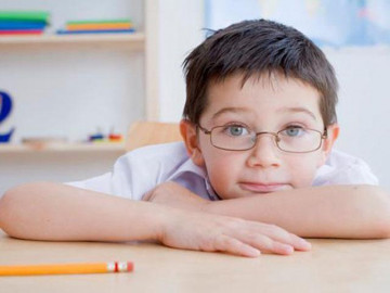 Cận thị và những vấn đề bố mẹ cần quan tâm đến tật khúc xạ ở trẻ em