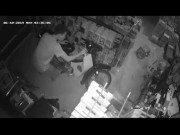 Clip Eva - Thanh niên đột nhập vào nhà dân, trộm xe máy trong đêm