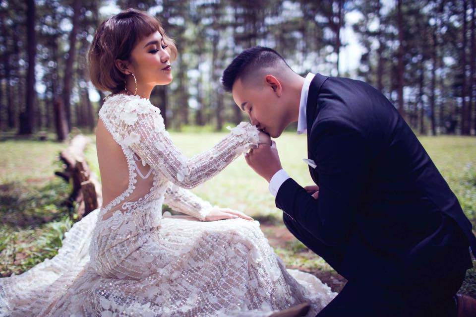 Người đẹp khiến Tuấn Hưng phải xách giày, sau sinh 1 tháng chồng trẻ đã đòi amp;#34;chuyện ấyamp;#34; - 1