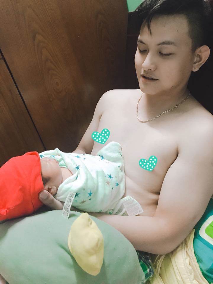 Người đẹp khiến Tuấn Hưng phải xách giày, sau sinh 1 tháng chồng trẻ đã đòi amp;#34;chuyện ấyamp;#34; - 4