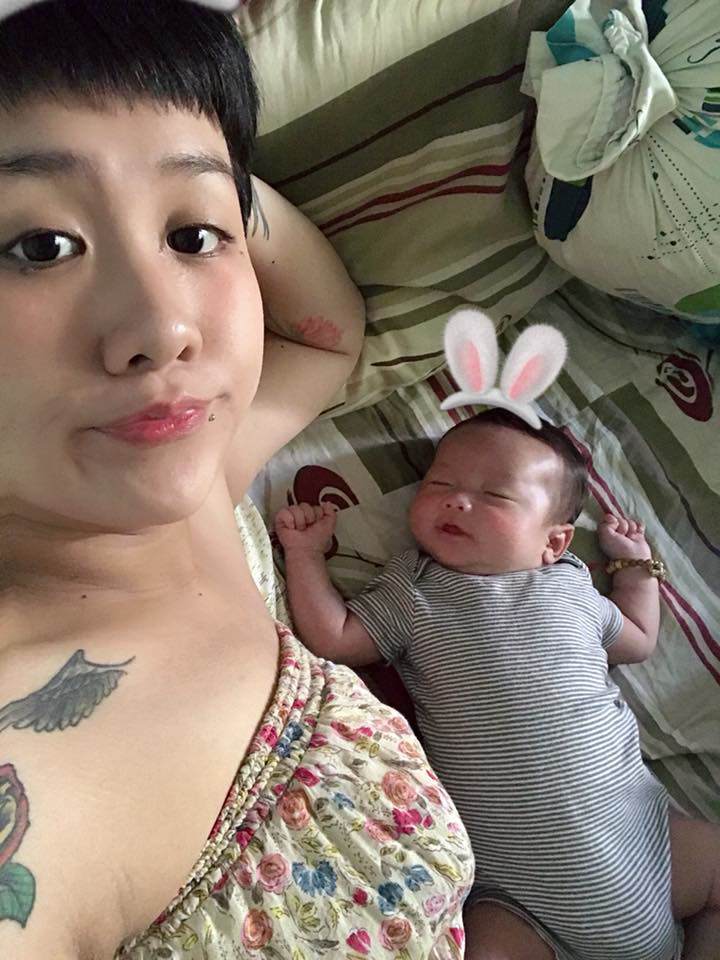 Người đẹp khiến Tuấn Hưng phải xách giày, sau sinh 1 tháng chồng trẻ đã đòi amp;#34;chuyện ấyamp;#34; - 7