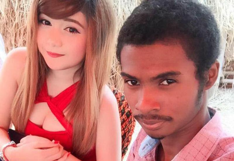 Khi loạt ảnh cặp đôi trẻ người Campuchia - Lucy LuvElla và Pen Visa xuất hiện trên các diễn đàn mạng xã hội vào năm 2017 đã gặp khá nhiều chỉ trích từ mọi người. 
