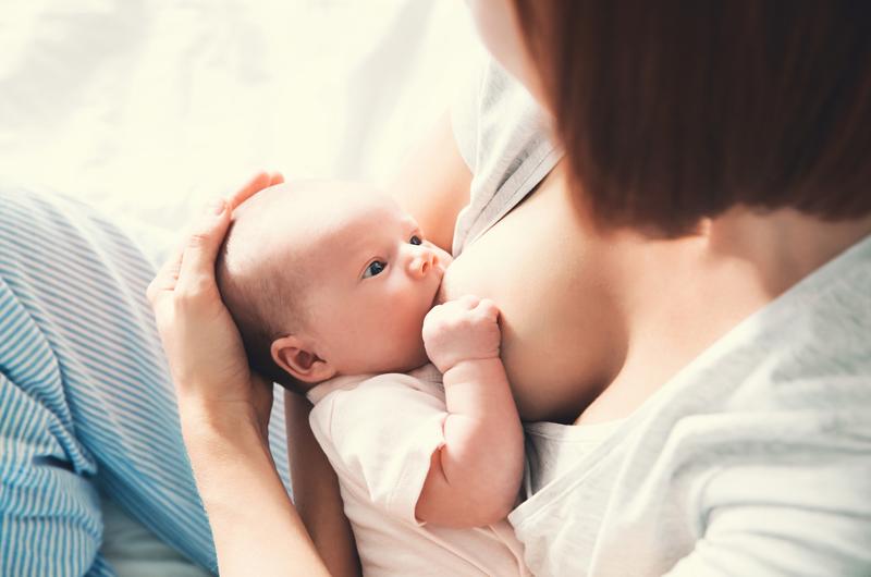 Đây là một biện pháp tránh thai có hiệu quả tương đối, chỉ khoảng 80% và đòi hỏi mẹ phải tuân thủ việc cho bé bú đều đặn và hoàn toàn trong 6 tháng đầu. 
