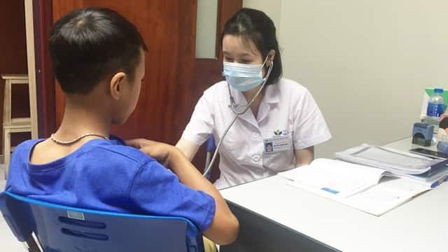 an du thuc pham dat tien nhung con van "nam lun", me ta hoa khi bs noi nguyen nhan - 1