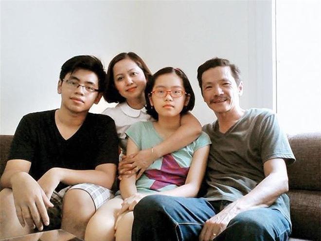 Hiếm hoi lắm NSƯT Trung Anh mới khoe ảnh gia đình, MC Tuấn Tú lại chê không khoan nhượng - 3