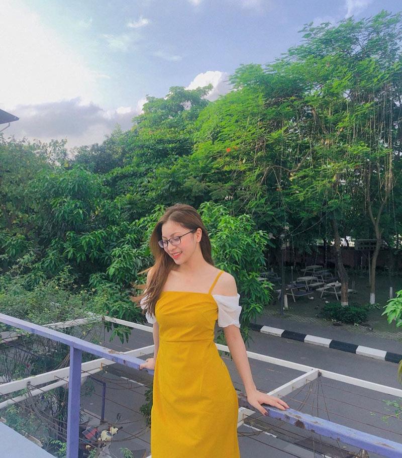 Bạn gái Quang Hải trở về phong cách sexy, mê diện nhất là đồ hở vai gợi cảm - 4