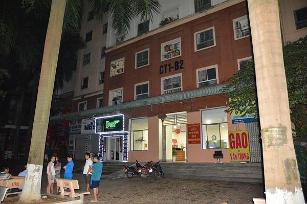 Bé gái rơi từ tầng 14 chung cư KĐT Xa La, sau 2 tiếng mẹ đi tìm mới phát hiện - 2