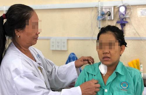 Mổ đẻ cho mẹ Sài Gòn, bác sĩ hốt hoảng khi sinh xong xuôi sản phụ tím tái, ngưng tim - 1