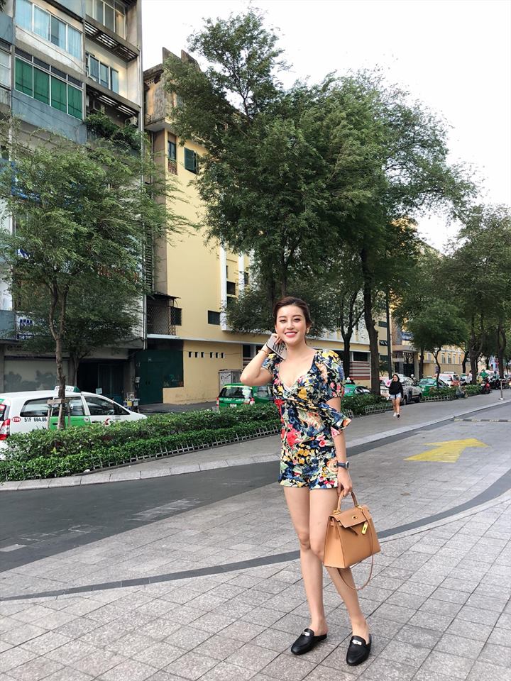 Fan hỏi loại nước hoa hay dùng, Á hậu Rich Kid đưa nguyên BST gây choáng váng thế này đây - 14