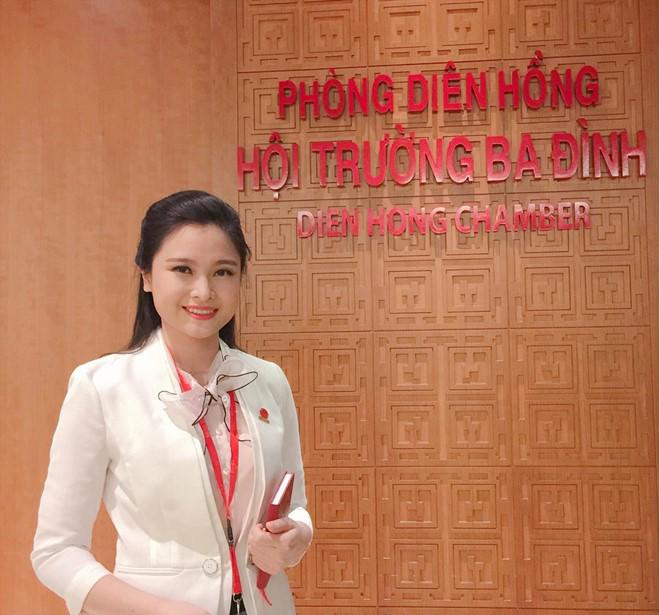 MC Khánh Ly: Được làm nghề mình đam mê là điều may mắn - 4