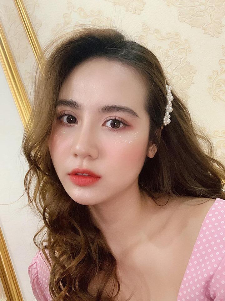 Hội bạn thân Vân Hugo, Huyền Lizzie: Toàn diễn viên nóng bỏng, khéo chăm con, hotgirl đàn em ghen tị - 5