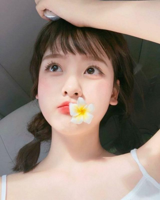 Không chỉ xinh như Hoa hậu, con gái MC Quyền Linh còn tự tay làm tóc đẹp không kém salon - 7