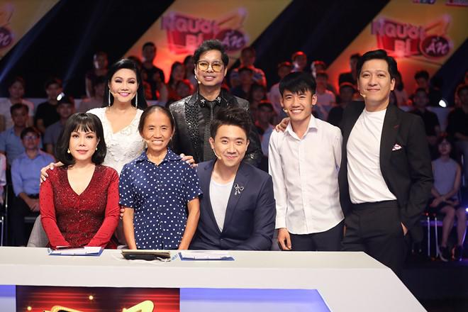 Vừa lập kỷ lục Guiness Việt Nam, bà Tân Vlog đãi ngay Trấn Thành và dàn sao món trứ danh - 2