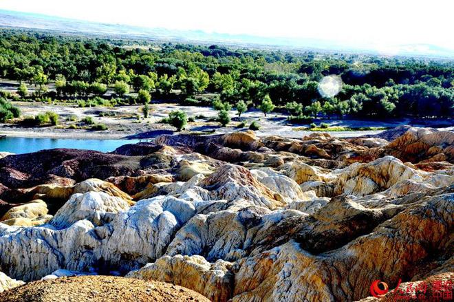 chiem nguong bai da tu bien doi mau sac co lich su trieu nam o trung quoc - 4