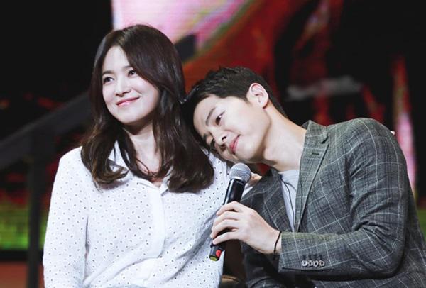 3 cái tên amp;#34;ngồi không dính đạnamp;#34; hậu Song - Song ly hôn: Bất ngờ nhất là Kim Tae Hee - 1