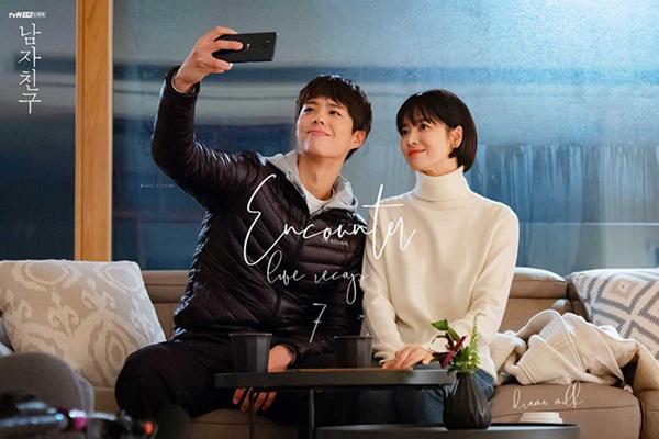 3 cái tên amp;#34;ngồi không dính đạnamp;#34; hậu Song - Song ly hôn: Bất ngờ nhất là Kim Tae Hee - 5