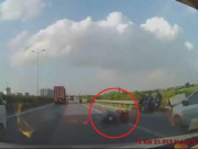 Clip Eva - Pha đánh lái xuất thần, cứu sống hai người đi xe máy trong gang tấc