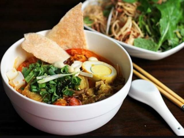 Cách nấu mì Quảng ngon chuẩn vị đơn giản ngay tại nhà