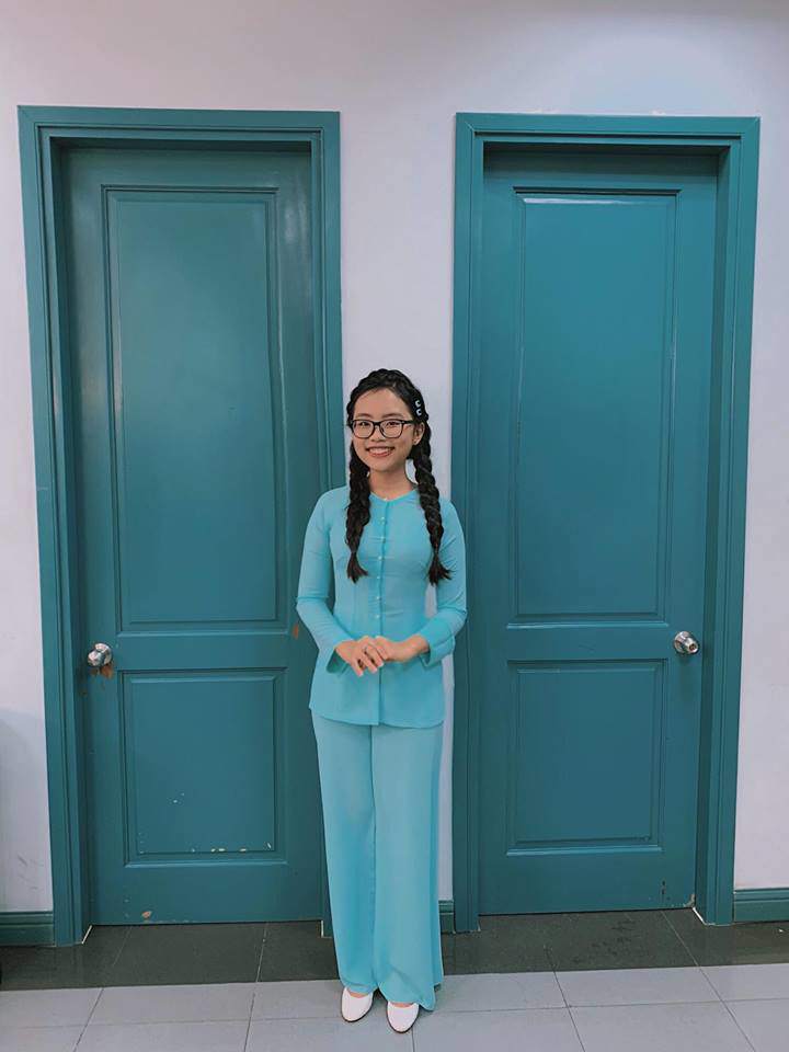 Đã tìm ra amp;#34;thánh đi giày cao gótamp;#34; nhỏ tuổi nhất Vbiz, đó chính là Phương Mỹ Chi! - 5