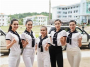 Làm đẹp - Đây là mỹ nhân duy nhất không bị dìm tơi tả khi chụp hình với một "rừng" Hoa hậu