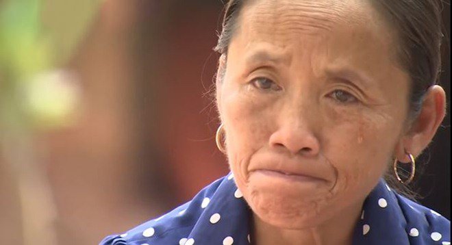 ba-tan-ve-loc-bat-khoc-ke-nhung-ngay-cam-so-do-cho-chong-chua-benh-an-com-le-duong-ba_tan_vlog_lan_dau_tiet_lo_ve_hoan_canh_gia_dinh_-1561862923-502-width660height358.jpg