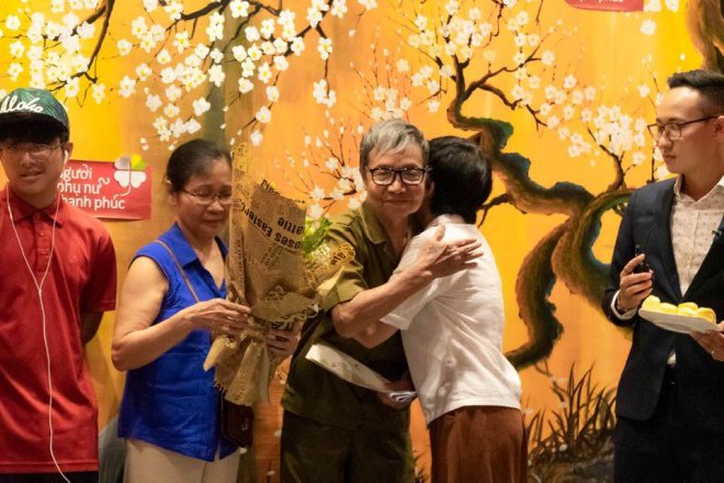 Ly hôn 9 năm, Công Lý và con trai bí mật làm điều này khiến MC Thảo Vân khóc nghẹn - 8