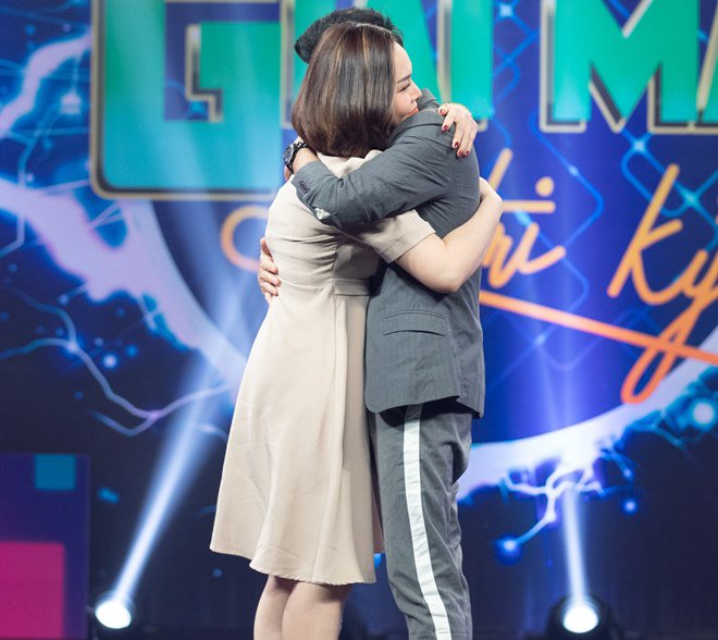 Xúc động hành trình tìm con của vợ chồng Đinh Ứng Phi Trường và cậu con trai từ ống nghiệm - 10