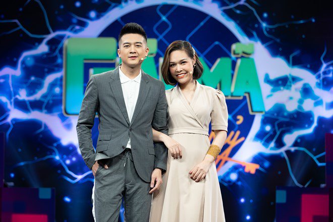 Xúc động hành trình tìm con của vợ chồng Đinh Ứng Phi Trường và cậu con trai từ ống nghiệm - 1