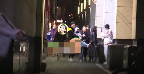 Na Tra đáng yêu nhất màn ảnh: Say rượu đi không vững, giơ chân đá người qua đường - 3