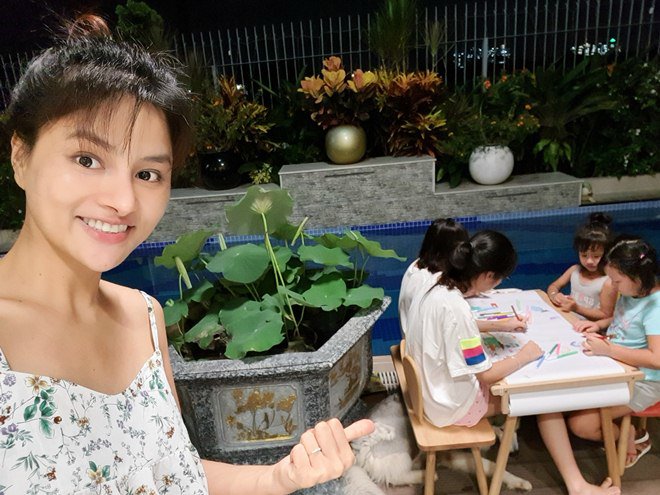 Sao Việt 24h: Clip Trấn Thành dành cho Mai Phương làm Ốc Thanh Vân khóc giàn giụa - 15
