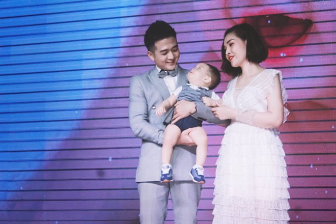 Xúc động hành trình tìm con của vợ chồng Đinh Ứng Phi Trường và cậu con trai từ ống nghiệm - 7